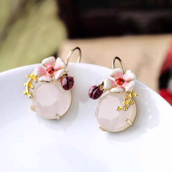 NEW 🌸 Enamel flower quartz & Crystal drop Earring - Picture 2 of 5
